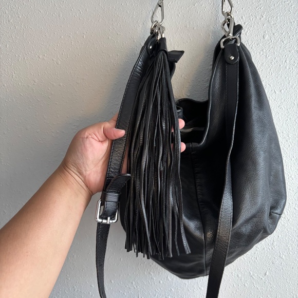 GIANNI CHIARINI 2-way shoulder hobo bag in black leather with fringe - Picture 1 of 6